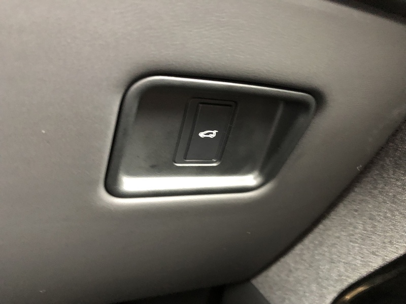 Land Rover Range Rover Sport D250 MHEV Edition - U2067