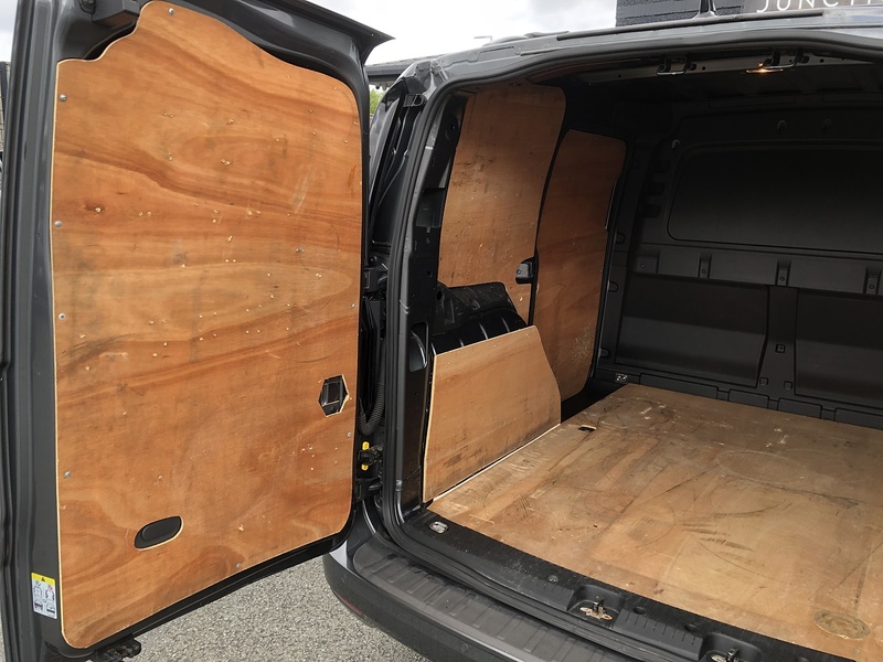 Volkswagen Caddy TDI C20 Commerce Plus - U2070