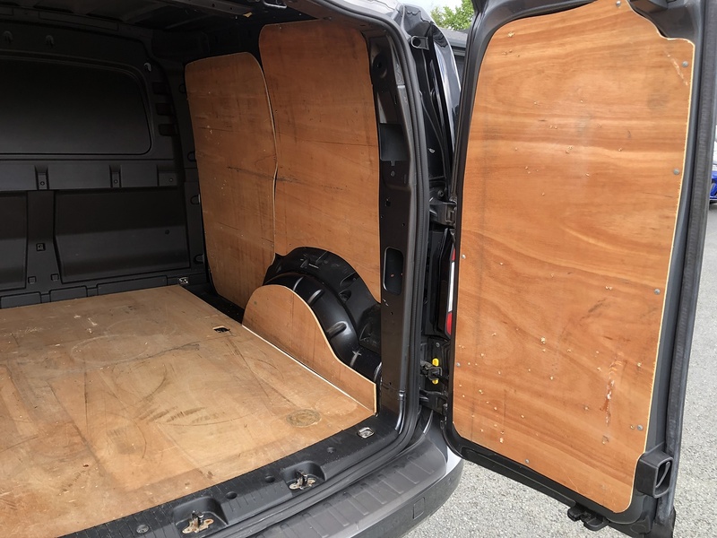 Volkswagen Caddy TDI C20 Commerce Plus - U2070