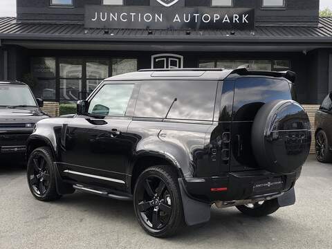 Land Rover Defender 90 D250 MHEV - U2072