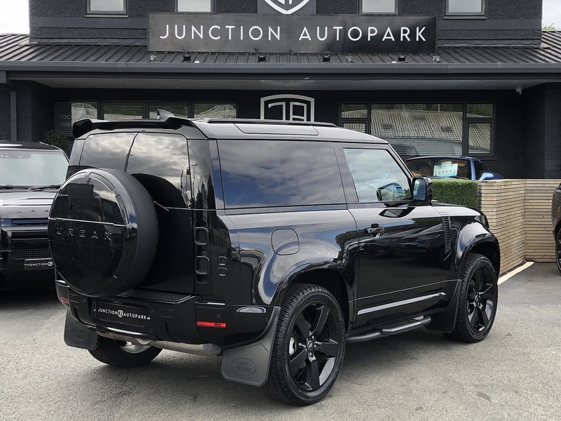 Land Rover Defender 90 D250 MHEV - U2072