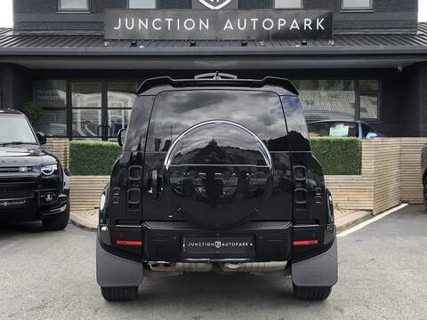 Land Rover Defender 90 D250 MHEV - U2072