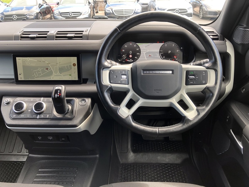 Land Rover Defender 90 D250 MHEV - U2072