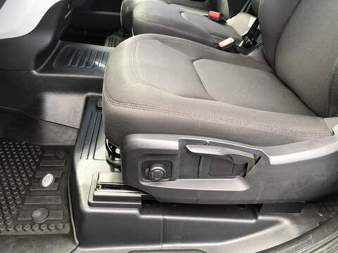 Land Rover Defender 90 D250 MHEV - U2072