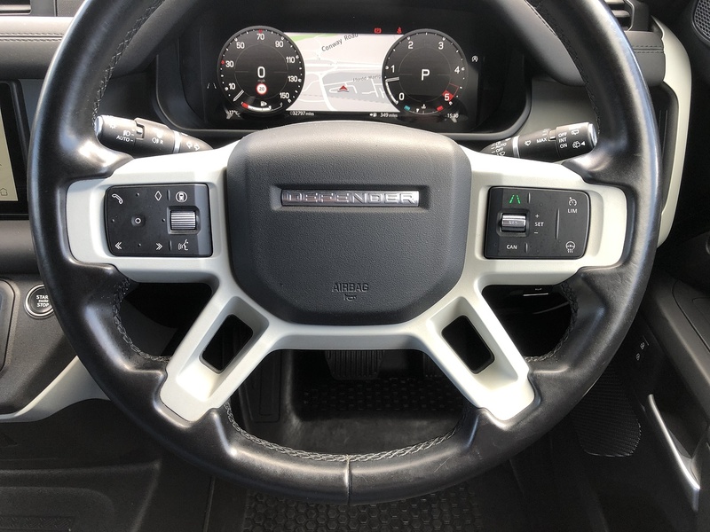 Land Rover Defender 90 D250 MHEV - U2072