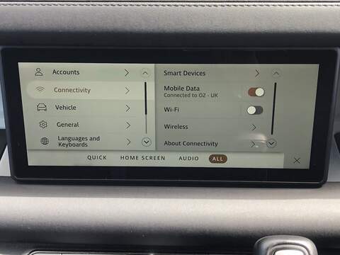 Land Rover Defender 90 D250 MHEV - U2072