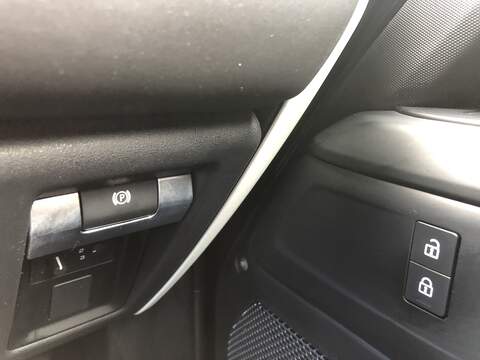 Land Rover Defender 90 D250 MHEV - U2072