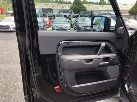 Land Rover Defender 90 D250 MHEV - U2072