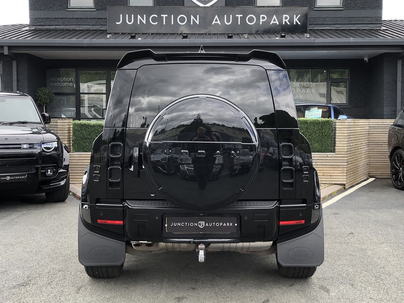 Land Rover Defender 90 D250 MHEV - U2072