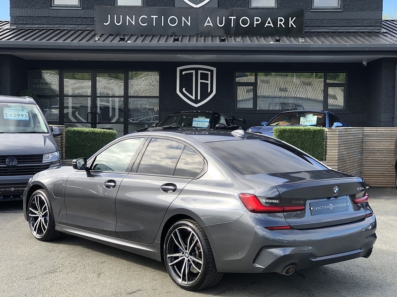BMW 3 Series 330e M Sport - U2078
