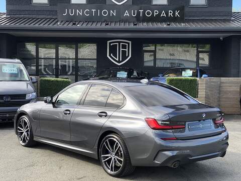 BMW 3 Series 330e M Sport - U2078