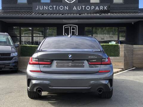 BMW 3 Series 330e M Sport - U2078