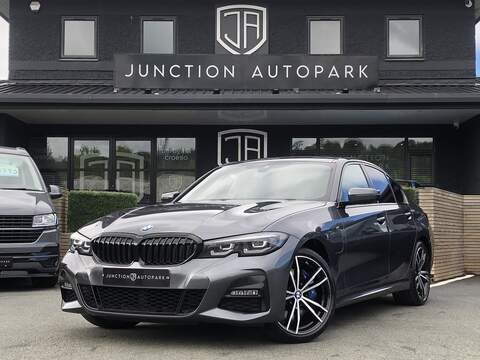 BMW 3 Series 330e M Sport - U2078