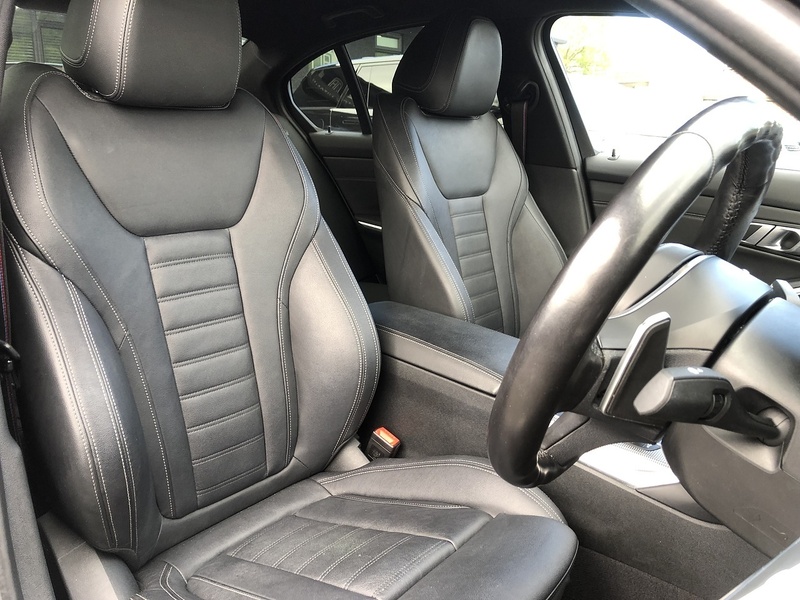 BMW 3 Series 330e M Sport - U2078