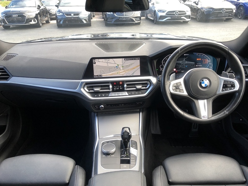 BMW 3 Series 330e M Sport - U2078