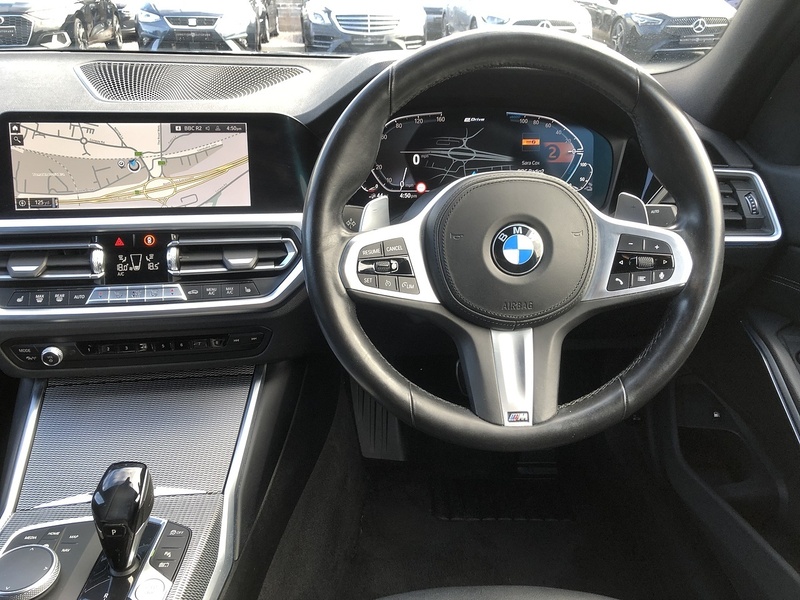 BMW 3 Series 330e M Sport - U2078