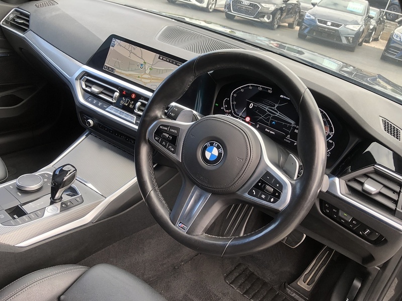 BMW 3 Series 330e M Sport - U2078
