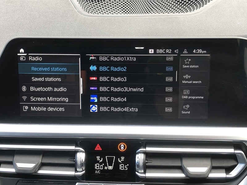 BMW 3 Series 330e M Sport - U2078