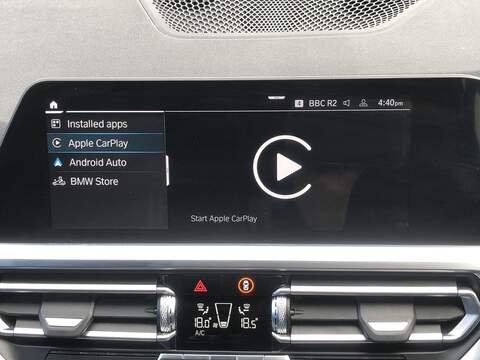 BMW 3 Series 330e M Sport - U2078