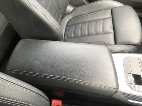 BMW 3 Series 330e M Sport - U2078