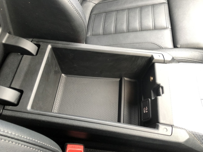 BMW 3 Series 330e M Sport - U2078