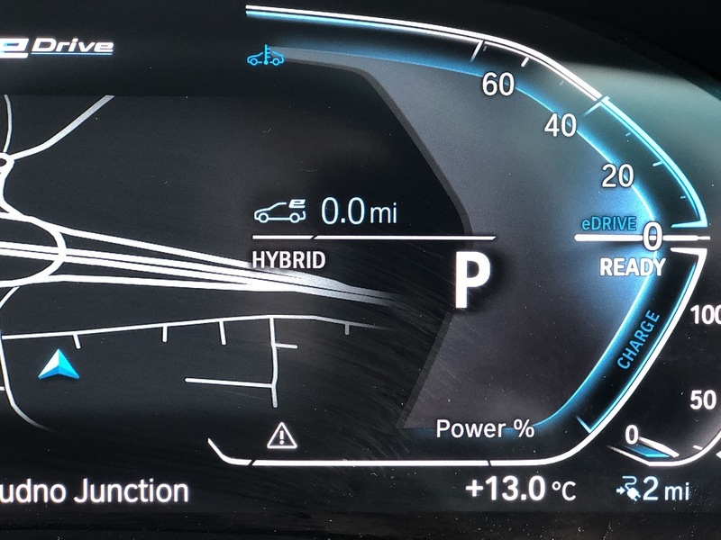 BMW 3 Series 330e M Sport - U2078
