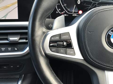 BMW 3 Series 330e M Sport - U2078