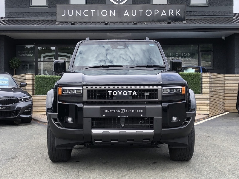 Toyota Land Cruiser D MHEV Invincible - U2082
