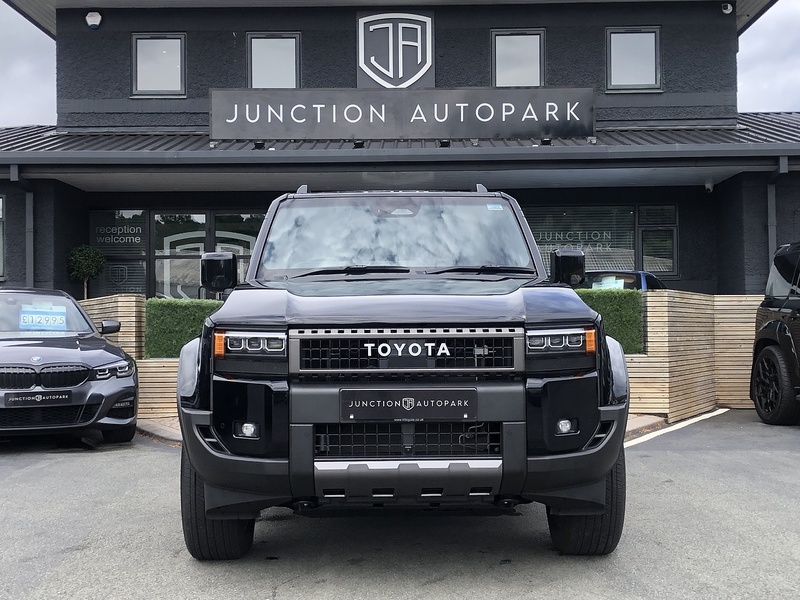 Toyota Land Cruiser D MHEV Invincible - U2082