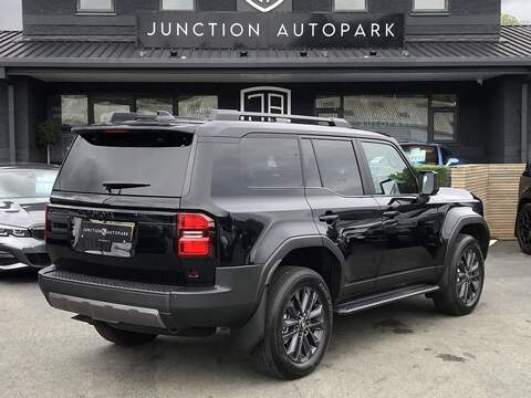 Toyota Land Cruiser D MHEV Invincible - U2082
