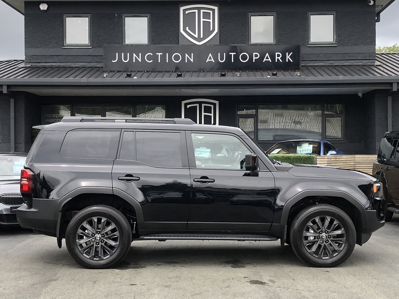 Toyota Land Cruiser D MHEV Invincible - U2082