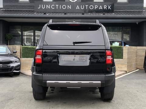 Toyota Land Cruiser D MHEV Invincible - U2082
