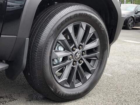 Toyota Land Cruiser D MHEV Invincible - U2082