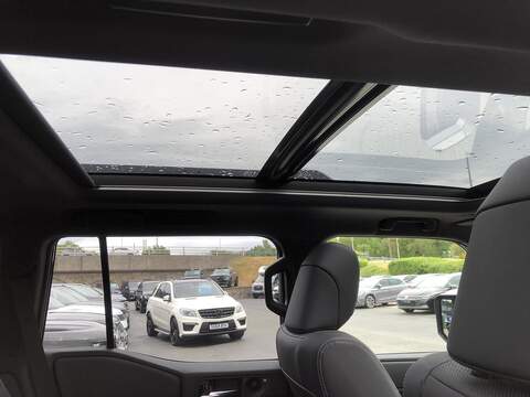 Toyota Land Cruiser D MHEV Invincible - U2082