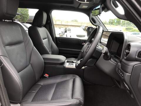 Toyota Land Cruiser D MHEV Invincible - U2082