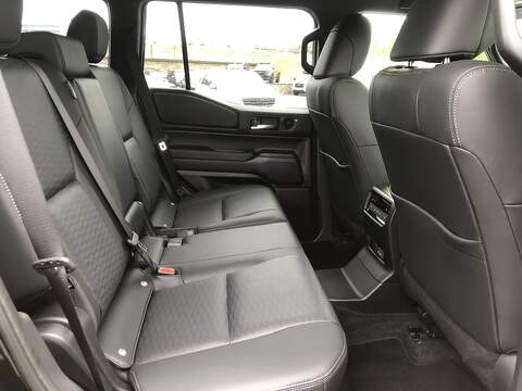Toyota Land Cruiser D MHEV Invincible - U2082