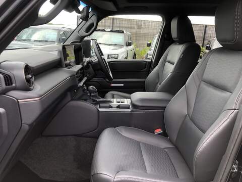 Toyota Land Cruiser D MHEV Invincible - U2082