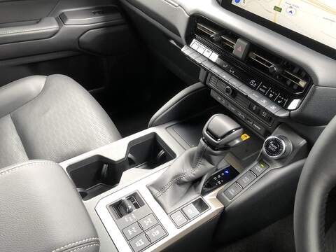 Toyota Land Cruiser D MHEV Invincible - U2082