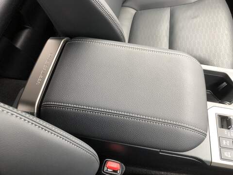 Toyota Land Cruiser D MHEV Invincible - U2082