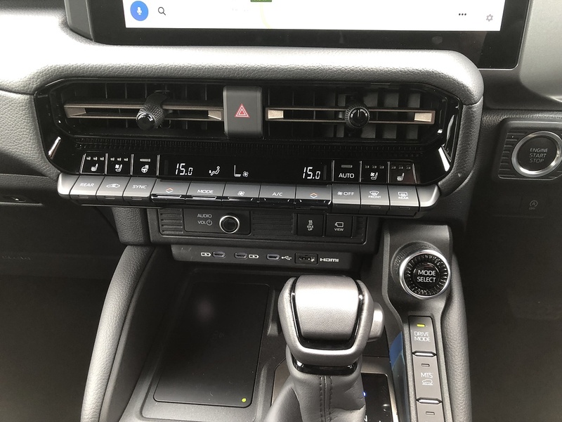 Toyota Land Cruiser D MHEV Invincible - U2082