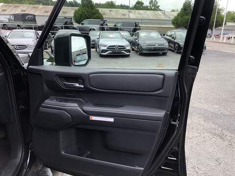 Toyota Land Cruiser D MHEV Invincible - U2082