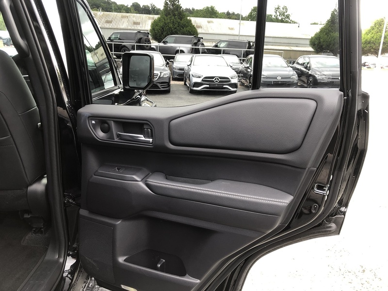 Toyota Land Cruiser D MHEV Invincible - U2082