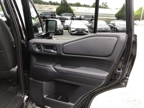 Toyota Land Cruiser D MHEV Invincible - U2082