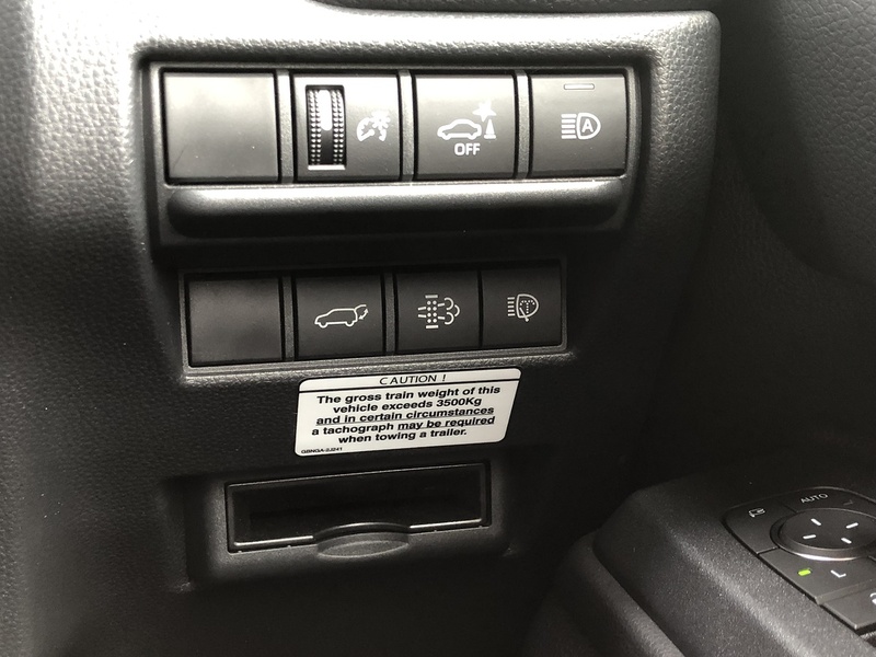 Toyota Land Cruiser D MHEV Invincible - U2082