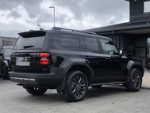 Toyota Land Cruiser D MHEV Invincible - U2082