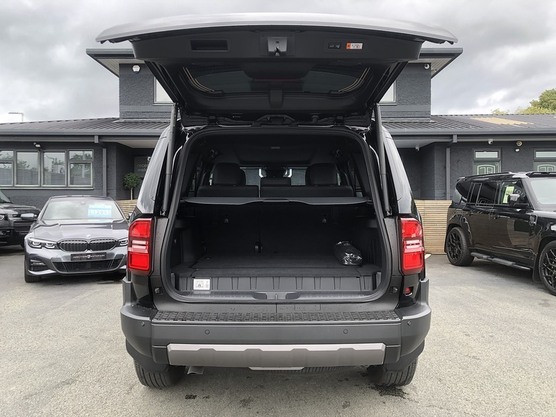 Toyota Land Cruiser D MHEV Invincible - U2082