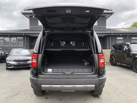 Toyota Land Cruiser D MHEV Invincible - U2082