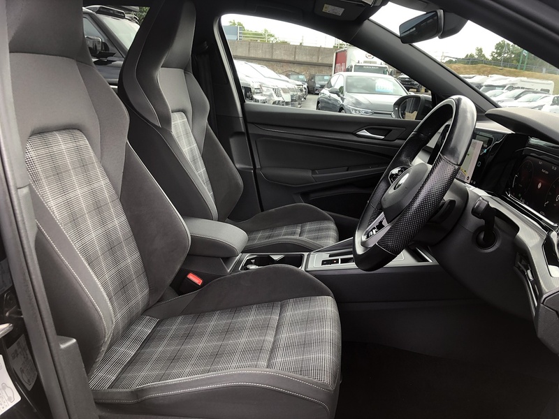 Volkswagen Golf TDI GTD - U2086