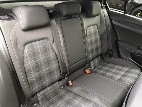 Volkswagen Golf TDI GTD - U2086