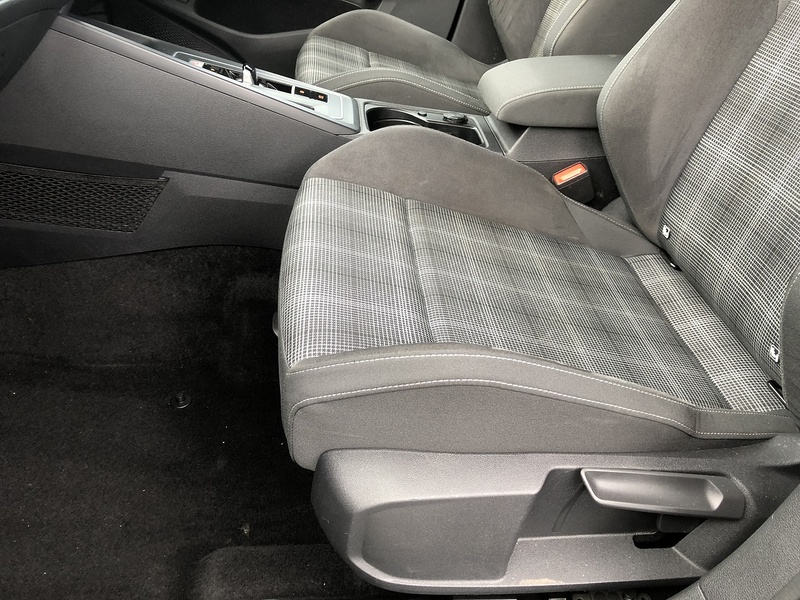 Volkswagen Golf TDI GTD - U2086